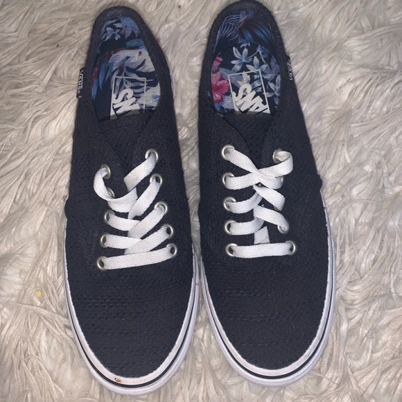 Navy Vans - Picture 2 of 4